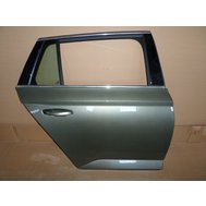 001037 Zadní dveře pravé ŠKODA SUPERB III 3V9 kombi.JPG