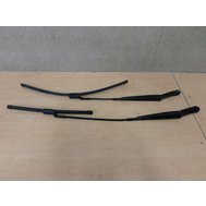 0013028 Ramínka stěráčů Škoda Citigo 1S.JPG