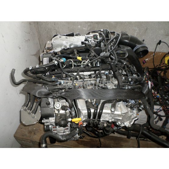 004030 Motor 1.6 TDI CXX Octavia III, VW Golf VII, najeto 1200km.JPG