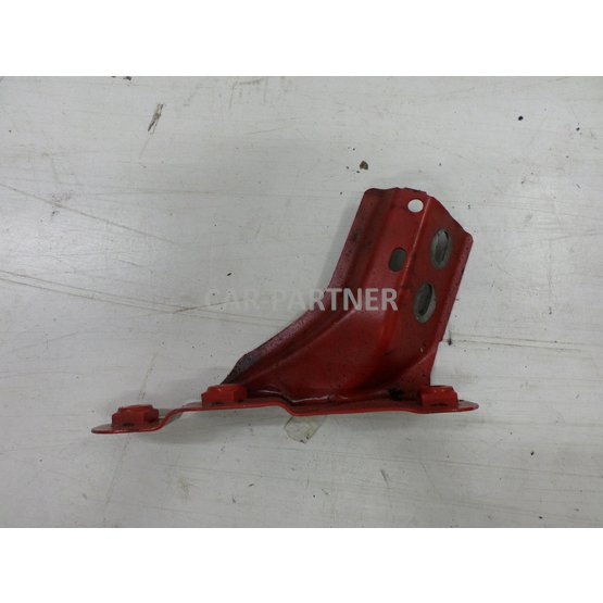 0018518 VW Polo 6R držák blatníku pravý 6R0 821 142.JPG