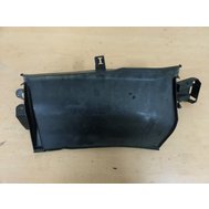Plastový kryt na ventilátor  AUDI A3 8V0 8V1819979A