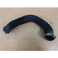 000579 Hadice intercooler tlaková Audi A4 8K0 2.0 TDI CR 8K0145738AJ.JPG