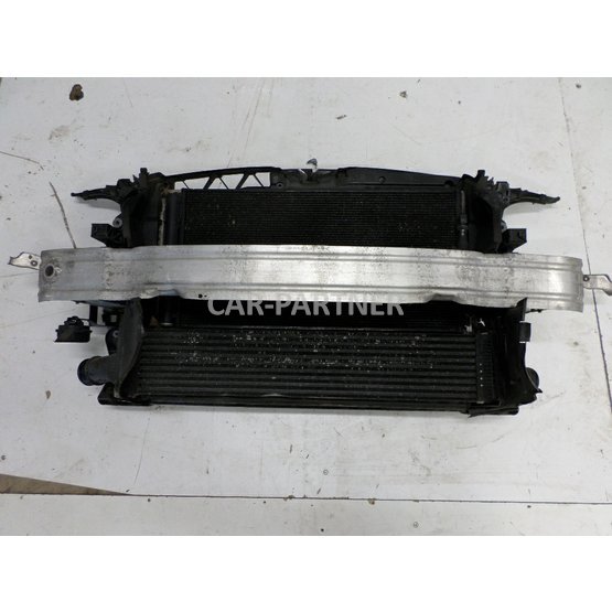 001590 Kompletní chladičová stěna AUDI A6 4G0 3.0 TDI.JPG