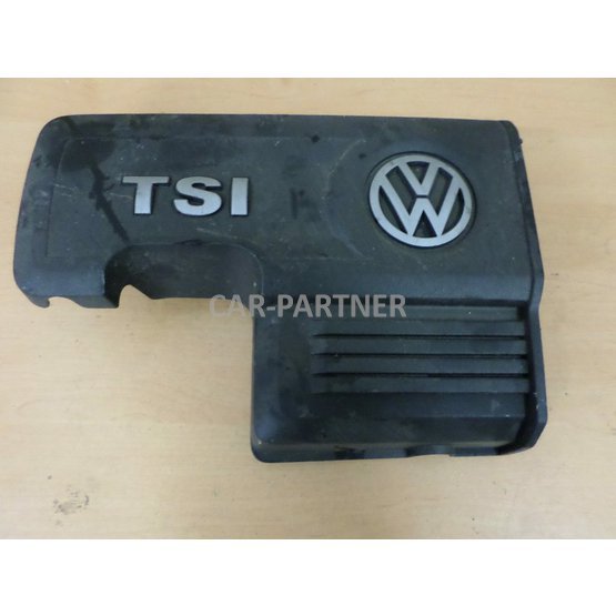 003091 Kryt na motor 1.4 TSI VW Passat B8.JPG