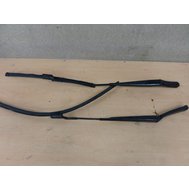 004001 Raminka stěračů VW Passat B8.JPG