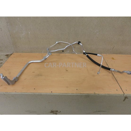 001127 001128 001129 Klimatrubka  VW Touran 5T1 5QB816738 5Q0820743C 3Q0820741H.JPG