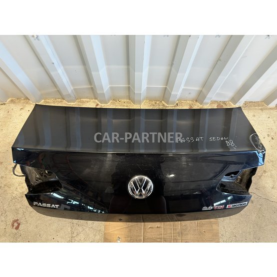 Zadní páté kufrové dveře VW PASSAT SEDAN B8.  -5000.jpeg
