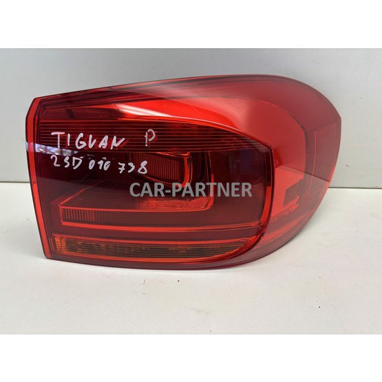 Pravá zadní lampa VW TIGUAN 2SD010738 - 2000 2.jpeg