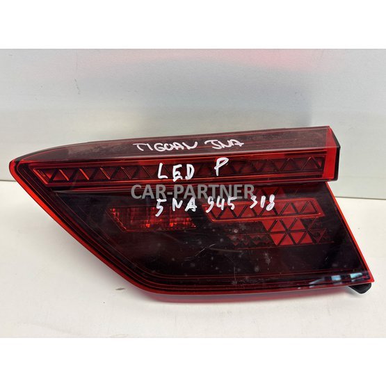 Pravá zadní lampa VW TIGUAN LED 5NA945308 - 1800.jpeg