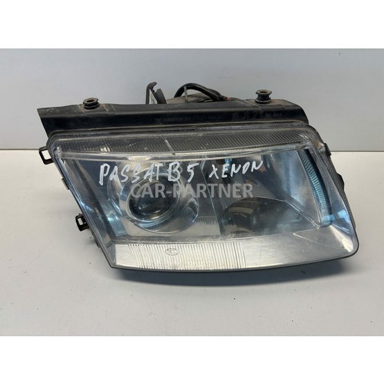 Přední pravý světlomet VW PASSAT B5 XENON - 700 2.jpeg